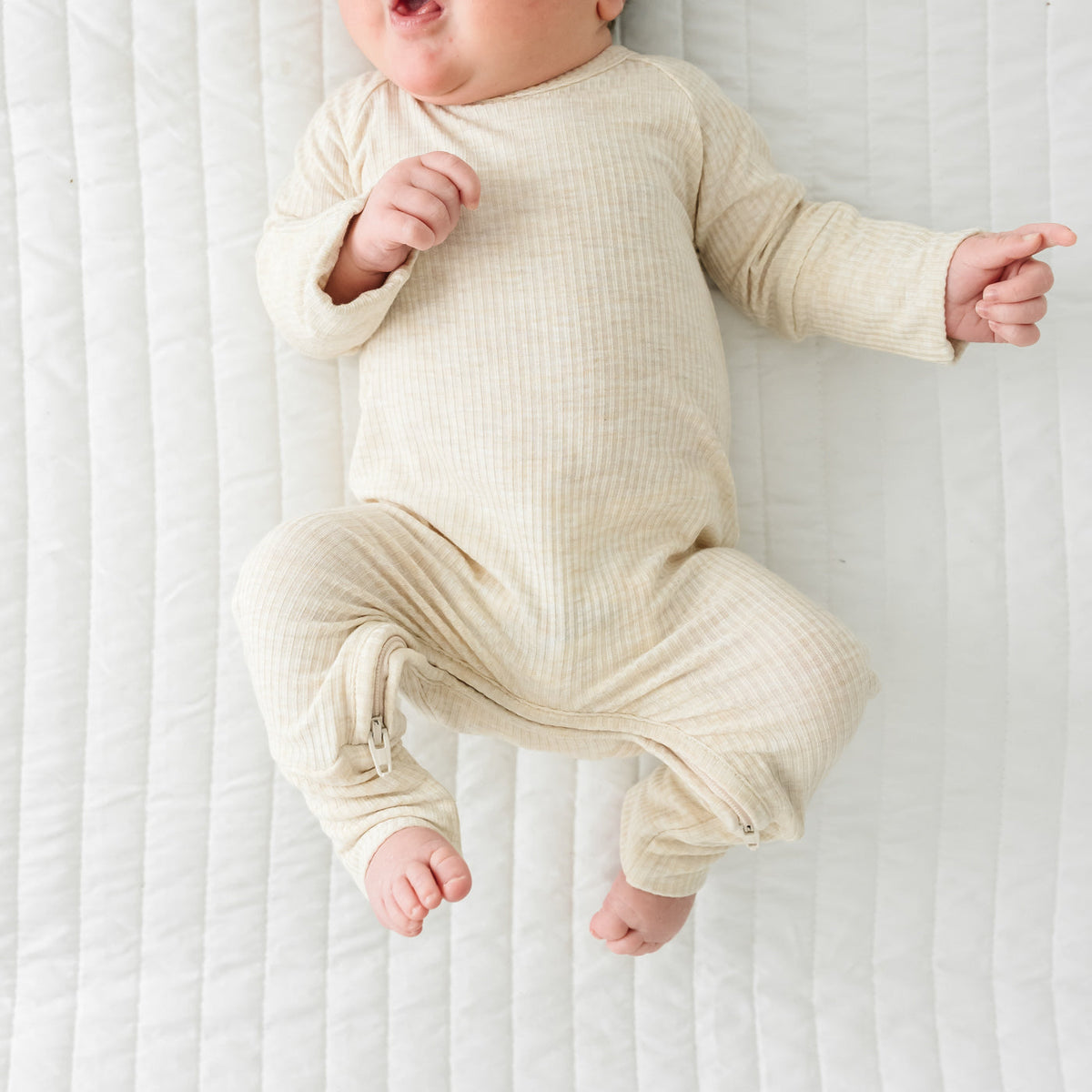 Heather Oatmeal Ribbed Crescent Zippy